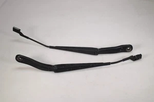 12-19 Range Rover Evoque Front Left Right Windshield Wiper Arm Set OEM AK2411384 - Picture 1 of 7