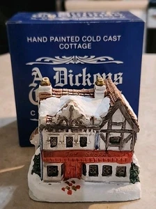 Colección de Navidad A Dickens 1990 pintada en frío cabaña juguete tienda en caja - Imagen 1 de 9