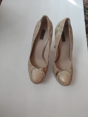 JOAN & DAVID женщин Daquella змея печать каблуках туфли S 8,5 М желтовато-коричневый/золотой платформе - Изображение 1 из 4