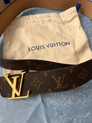 Cinturón Louis Vuitton Marrón Monograma Hebilla Dorada, 115 cm - Cintura 40/42 Foto 1 de 4