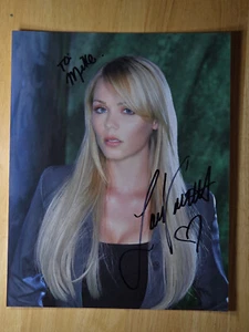 LAURA VANDERVOORT Autographed 8x10 Picture. Supergirl. Smallville. - Picture 1 of 1
