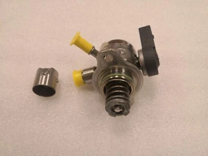 OEM AUDI SEAT SKODA VW 1.0L HIGH PRESSURE FUEL PUMP+CAM FOLLOWER NEW! 05E127027G - Picture 1 of 10