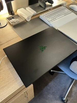 Razer Blade 17 - Full HD 360Hz - GeForce RTX 3070 Ti - Black - Image 1 of 2