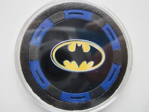 BATMAN COLLECTIBLE POKER CHIP - HARD TO FIND!! WITH PROTECTIVE COVER 2" WIDE - Picture 1 of 2