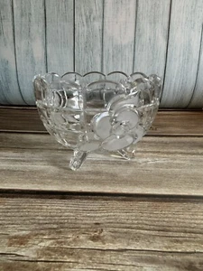 3 Roses Footed Crystal Candy Nut Trinket Bowl 5.75” Wide By 4” Tall - Picture 1 of 5