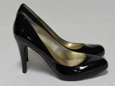 Zapatos de salón Guess By Marciano con plataforma de charol negro para mujer talla 8,5 M Foto 1 de 4