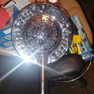 Delta In2ition 2-in-1 7 Strahlarten verstellbar Duschkopf poliert Chrom - Bild 1 von 3