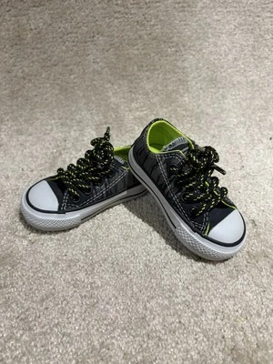 Zapatillas Converse bebé niño pequeño talla 3 negras, grises y limas Foto 1 de 4