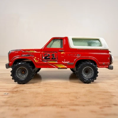 Vintage Hot Wheels 1980 Real Riders Red Ford Bronco #21 with Motorcycle Gray Rim - Image 1 of 4