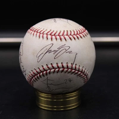 2006 Team Canada WBC Signed Rawlings OML Baseball Larry Walker +10 Auto D13584 - Image 1 of 4
