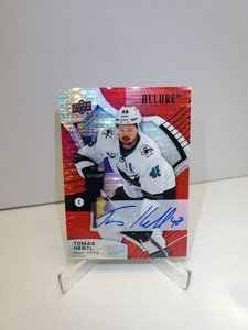 21-22 Allure Tomas Hertl Red Rainbow Auto Sharks