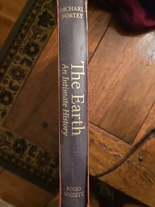 Folio Society The Earth: An Intimate History by Richard Fortey (SEALED) - Picture 1 of 3