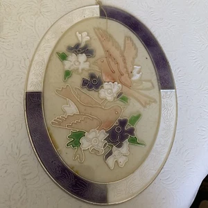 Pretty Oval Sun Catcher with a Pair of Birds - Picture 1 of 3