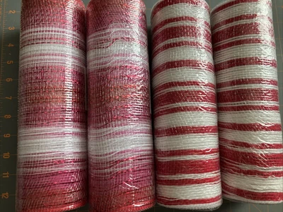 Lote de 4 rollos de malla decorativa de 9,5 pulgadas x 19 pies cada uno a rayas rojas blancas rosas Foto 1 de 2
