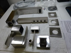 Rubinetto per vasca romano Delta 4 fori - solo finiture T4768-SS acciaio inox - Foto 1 di 10