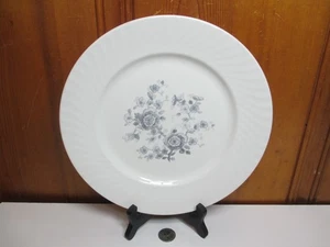 Plato de Cena Wedgewood Azul Real 10" Blanco Remolino Piedra de Hierro Floral Inglaterra - Imagen 1 de 5