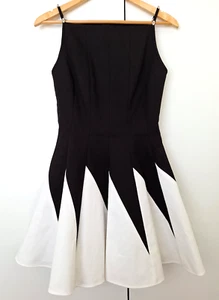 NEW Louis Vuitton Black White Pleated Fit and Flare Skater Dress Size 38 FR 6 US - Picture 1 of 10