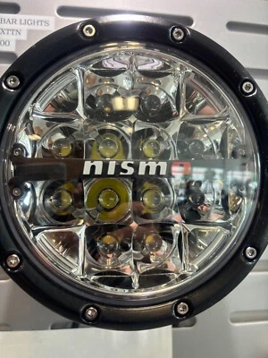 Luces de conducción redondas Nismo todoterreno de 4 pulgadas - Nissan (999F4-AXRND) Foto 1 de 4