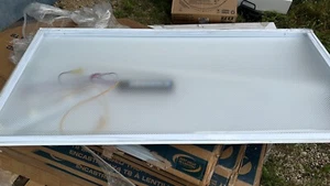 LITHONIA LIGHTING 3XY97 General Purpose Grid Troffer 2ft X 4ft 120-277v 4-32w - Picture 1 of 16