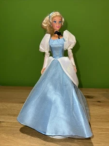Mattel Walt Disney’s Cinderella Special Sparkles Collection Puppe 1994 mit Ständer - Bild 1 von 10