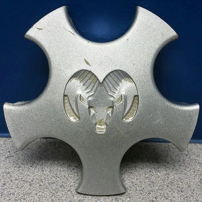 ONE 2001-2003 Dodge Stratus # 2145A 5 radios 16" tapa central de rueda de aluminio usado Foto 1 de 4