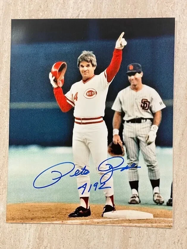 Pete Rose Auto Signed 8x10 Photo passing Ty Cobb Hit Record inscribed w "4192" - Image 1 of 1