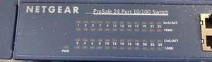 ROUTER NetGear ProSafe 24 Port 10/100 Switch JFS524 F with Rack Ears - Picture 1 of 4