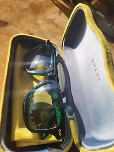gucci black and green sunglasses - Picture 1 of 4