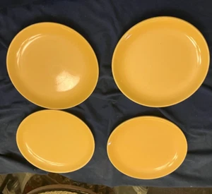 4 Bauer Monterey Moderne yellow 9 1/2" dinner plates - Picture 1 of 2