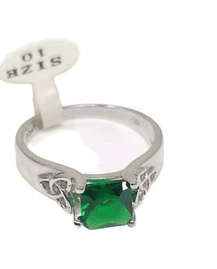 925 Sterling Silver Celtic Emerald Lab Created Ring Ziconia 6.8 mm Stone 4.0 Ban - Picture 1 of 9