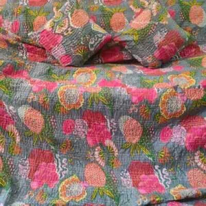 Indian Gray Floral Print Cotton Kantha Quilt Throw Blanket King Size Bedspread - Picture 1 of 2