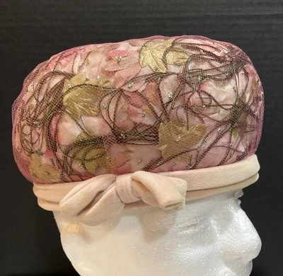 1960-е MCM Pillbox шляпа United шляпы Северной Америки розовый Net цветочный - Изображение 1 из 4