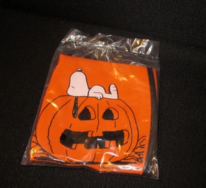 Peanuts Worldwide LLC "Snoopy Halloween Inflable Beach Ball" Paquete Sellado - Imagen 1 de 3
