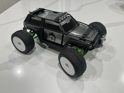 Traxxas Summit construcción de velocidad extrema 1/16 Foto 1 de 4