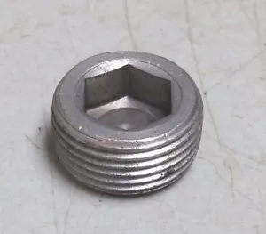 3/4-14 NPT Threaded Plug w/ 9/16 Counter sunk Hex x 1/2" Tall FREE SHIP - Picture 1 of 4