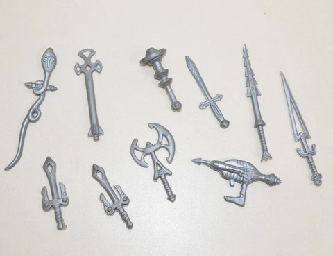 Vintage IMPERIAL DRAGONS KNIGHTS & DAGGERS Action Figure Accessory Lot MOTU KO Cover