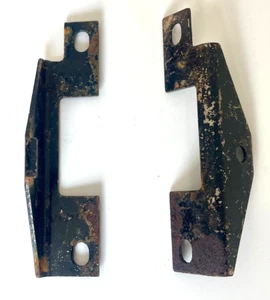 OEM Rear Exhaust Mounting Bracket for the Triumph TR5 TR6 NOS - Picture 1 of 1