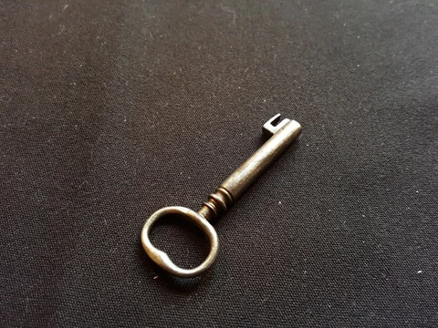 One Reclaimed Antique Cast Steel Georgian Chubb Key Door Furniture (EER200) Cover