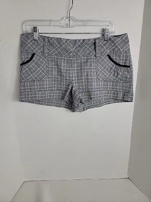 Женские черные серые белые шорты в клетку Charlotte Russe, 12 - Изображение 1 из 4