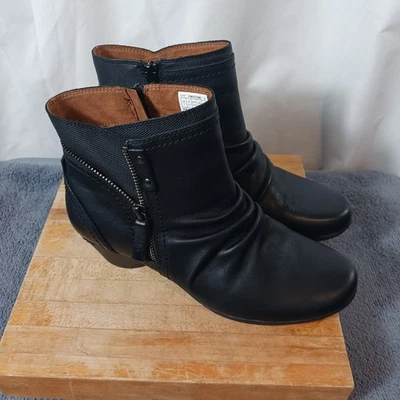 Rockport Cobb Hill Laurel Black Leather Booties, Side Zip, Scrunched Sz 7 - Image 1 of 4
