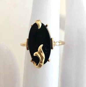 Vintage Avon Black Onyx Look Gold-tone Ring Sz 7 Victorian Revival - Signed - Picture 1 of 7