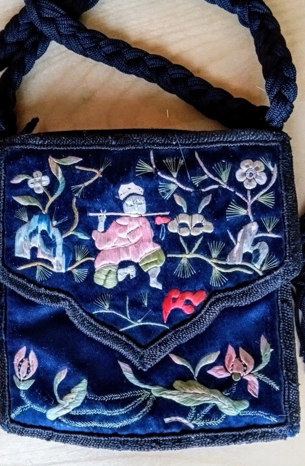 FREE SHIP Vintage Embroidered Chinese Change Satin Purse Cross Body/Shoulder Foto 1 de 4