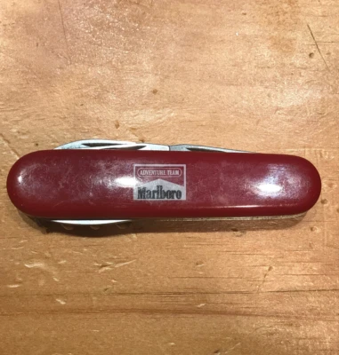 NAVAJA SUIZA VINTAGE VICTORINOX INOXIDABLE MARLBORO ADVENTURE TEAM Foto 1 de 4