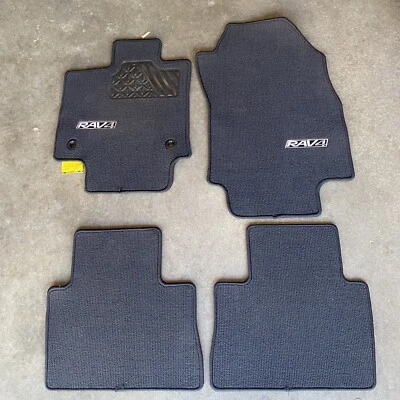 Alfombrillas Toyota Rav4 2017 2018 OEM 4 piezas muy buen estado Foto 1 de 2