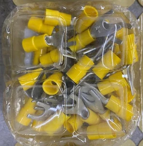BM 00332, Insulated Fork Lug, 4-6mm2/12-10 AWG, M6/#12 Stud, Yellow, 50 Pc's Pkt - Picture 1 of 6