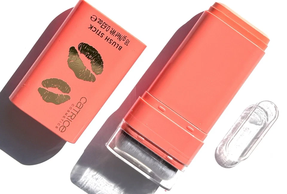 Catrice Blush Stick Kiss & Glow 001 Cheeky Flirt - Bild 1 von 3