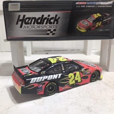 Lionel Jeff Gordon #24 Dupont 2011 Impala 1 Of 3,102 1:24 Scale - Image 1 of 4