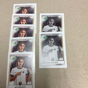 2025 Parkside NWSL Vol1 Seattle Lynn Biyendolo Black & White (2) Common (5) Card - Bild 1 von 8