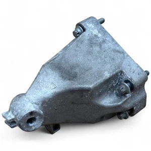 2010 - 2022 MERCEDES SPRINTER 2500 W907 3.0L ENGINE LEFT BRACKET MOUNT OEM - Bild 1 von 3