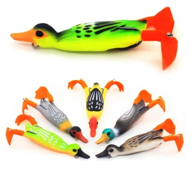 Oberflächen Kunstköder Gummi Wobbler Krautschutz Ente Huhn Duck Hecht Wels  - Bild 1 von 4